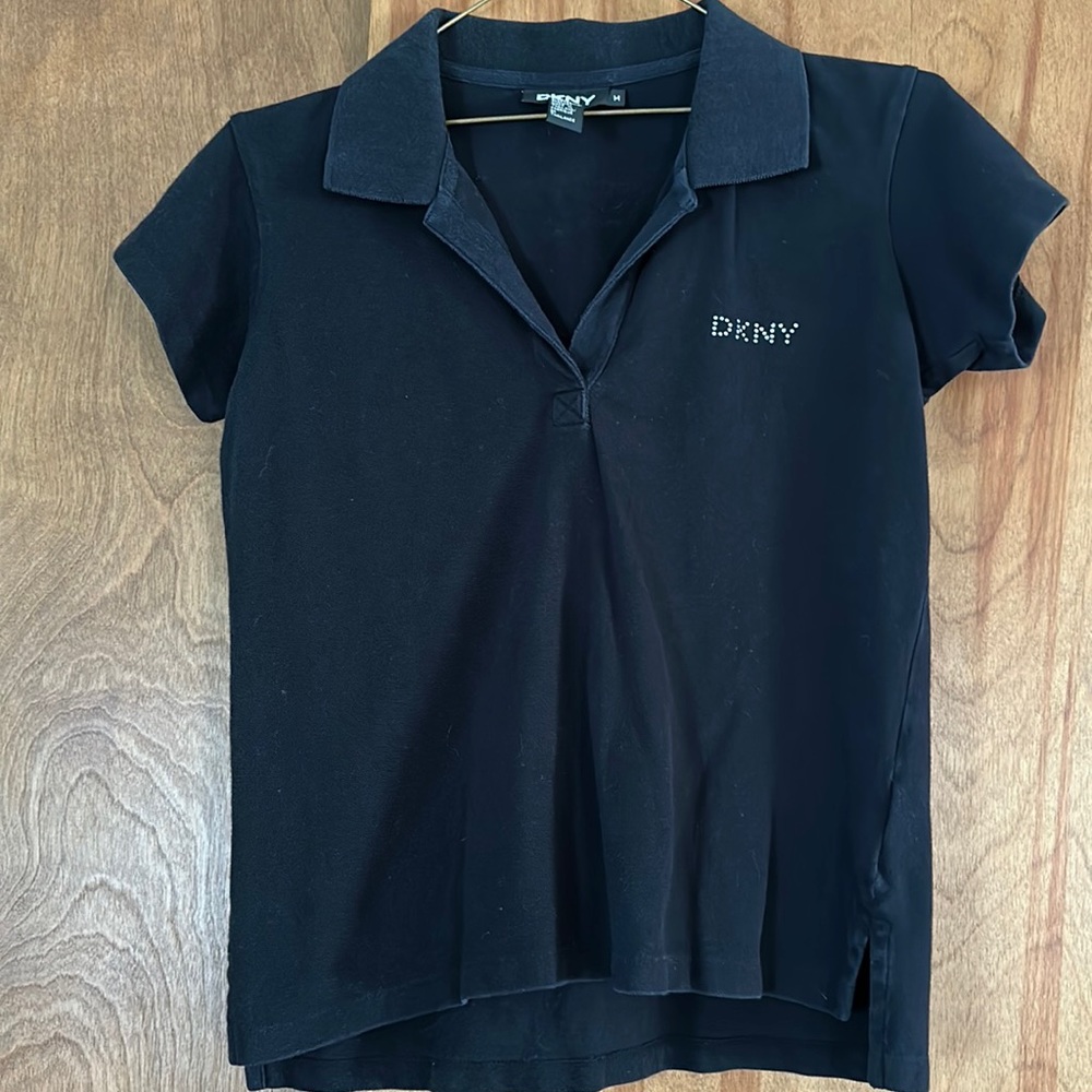 DKNY women’s medium bling logo short sleeve black polo shirt,no bling missing.